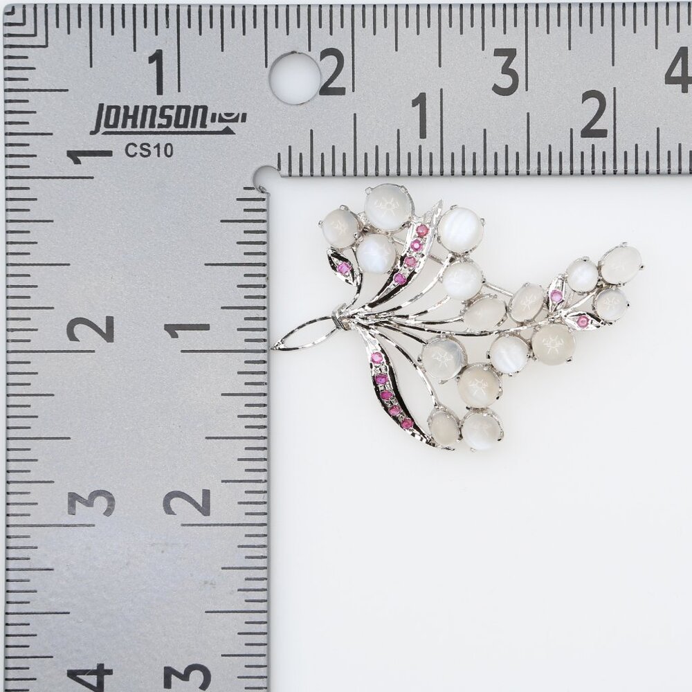 Vintage Rhodium Plated Red Rubies Moonstones Openwork Floral Spray Brooch 1940s‎ - Picture 5 of 5